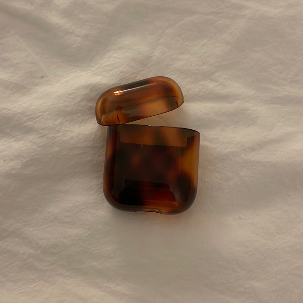 First generation tortoise shell airpod case